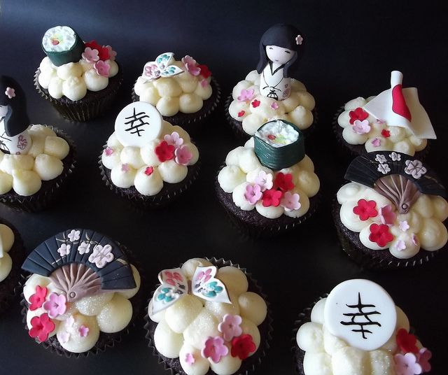 Japanese-themed Cupcakes Japanese-themed Cupcakes