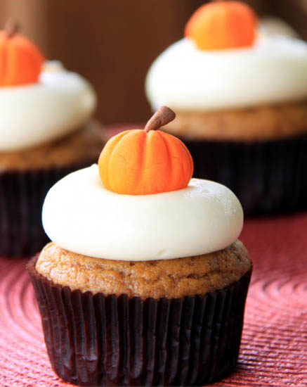 Pumpkin Maple Cupcakes with Cream Cheese Pumpkin Maple Cupcakes with Cream Cheese