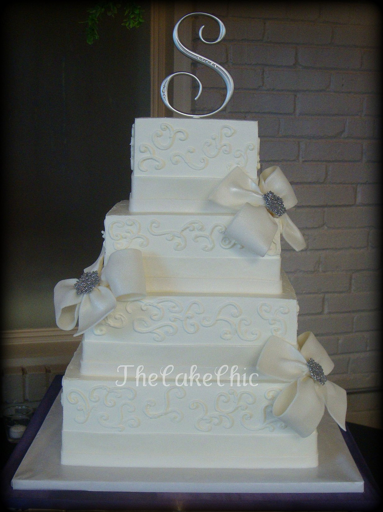 Wedding Cake with Bling Wedding Cake with Bling