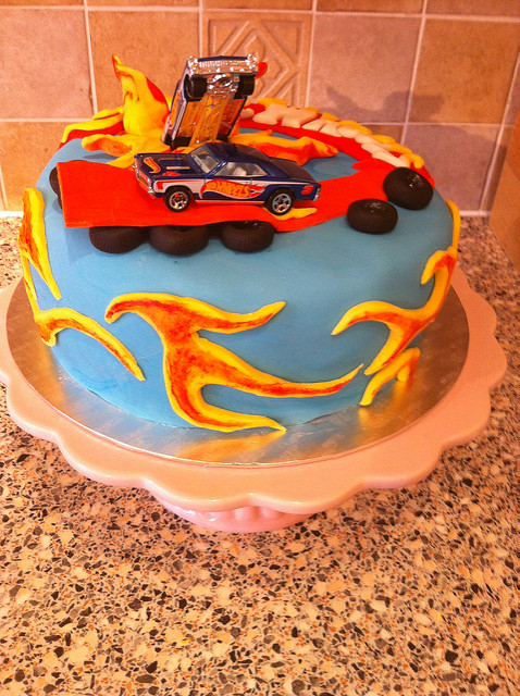 Hot Wheels Birthday Cake