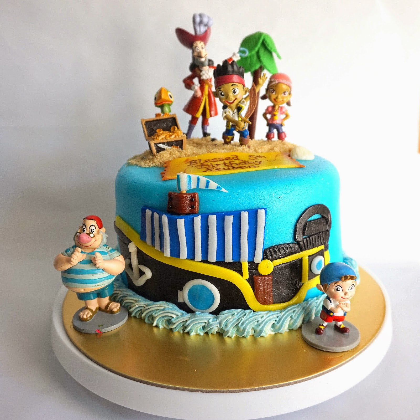 11 Jack And Neverland Pirates Cakes Photo Jack And Neverland Pirates Cake Jack And The Neverland Pirates Birthday Cake And Jake And Neverland Pirates Cake Snackncake