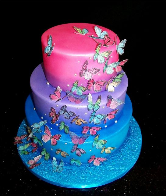 Wedding Cake with Butterflies Wedding Cake with Butterflies