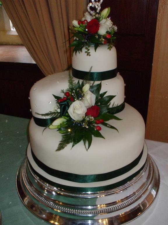 Wedding Cake with Fruit Wedding Cake with Fruit