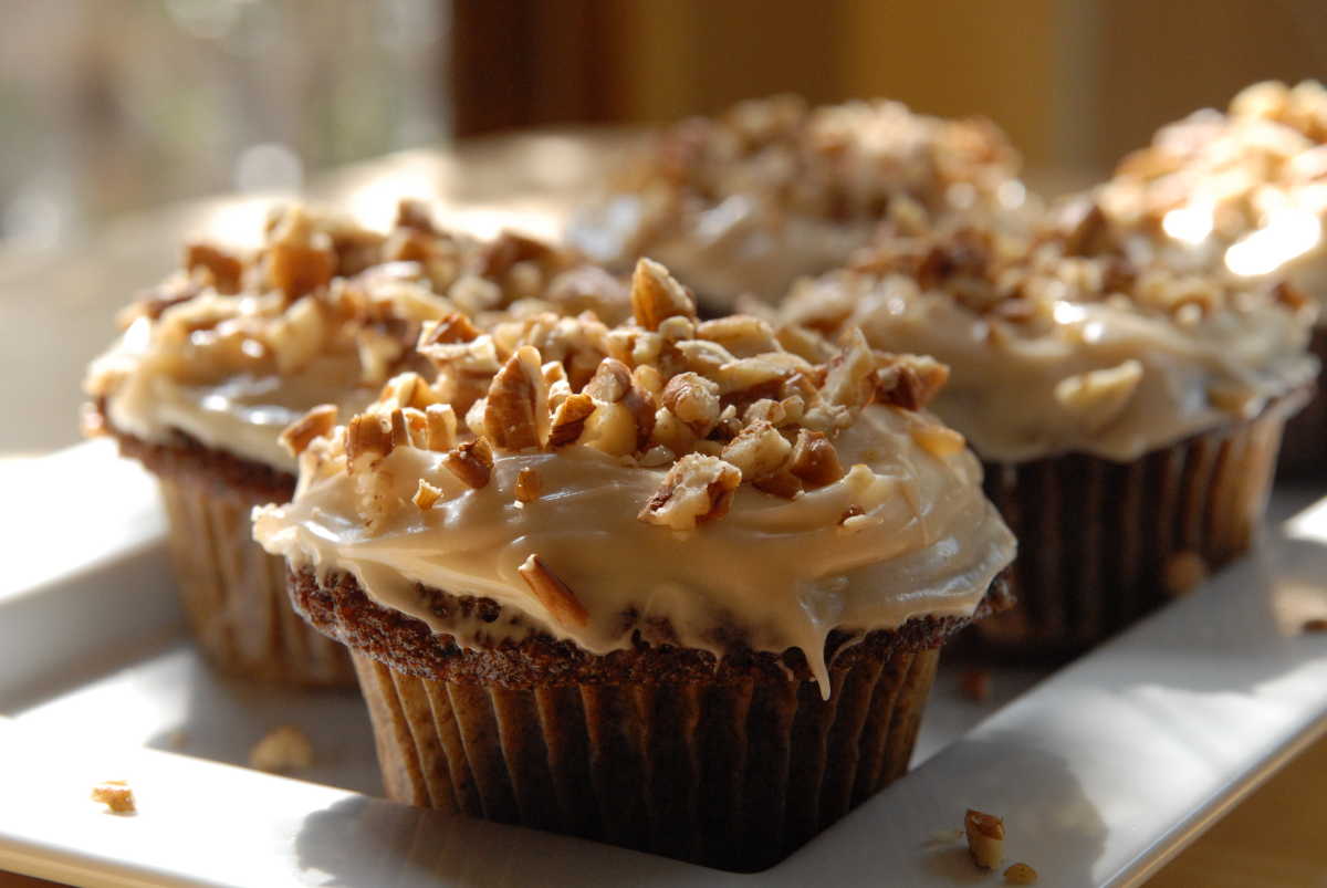 Carrot Cupcakes with Cream Cheese Frosting Carrot Cupcakes with Cream Cheese Frosting