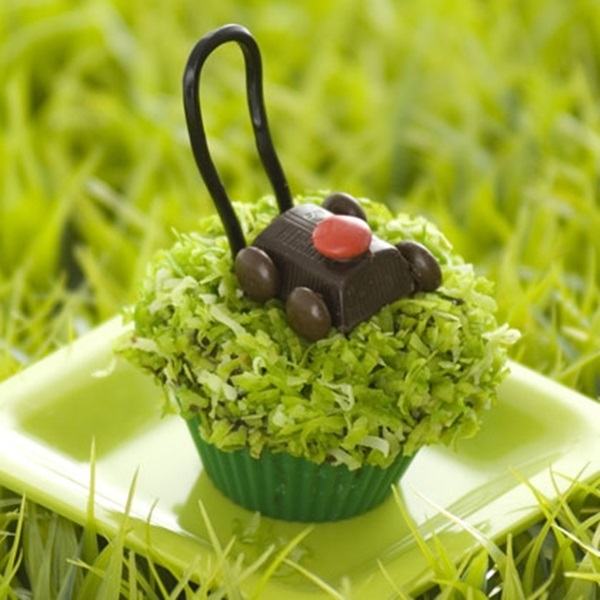 Father's Day Lawn Mower Cupcake Father's Day Lawn Mower Cupcake