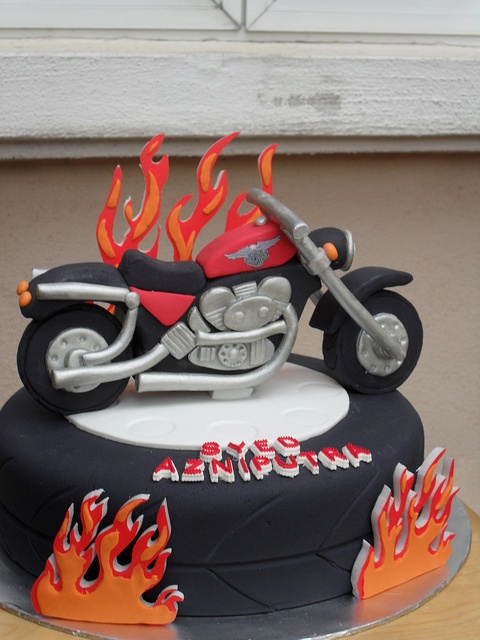 Harley-Davidson Birthday Cakes for Men Harley-Davidson Birthday Cakes for Men