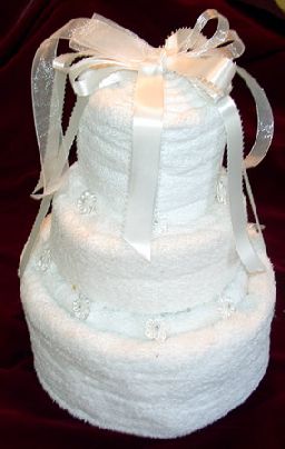How to Make Wedding Shower Towel Cake How to Make Wedding Shower Towel Cake