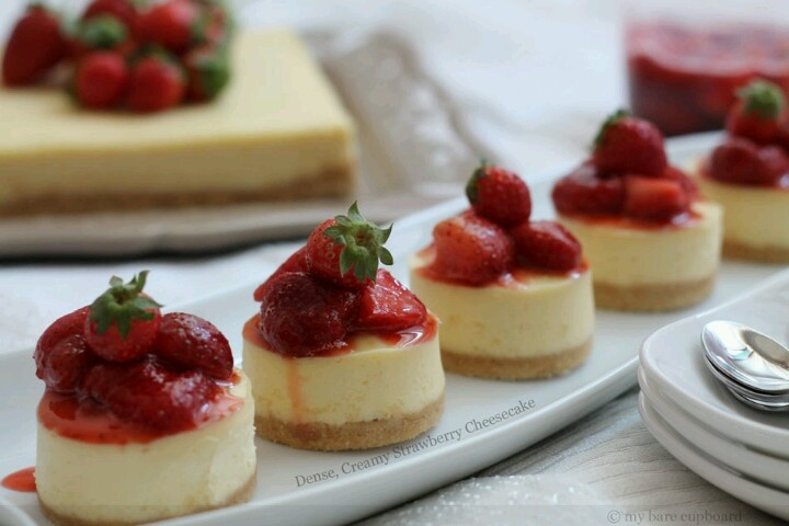 Mini Strawberry Cheesecakes Mini Strawberry Cheesecakes