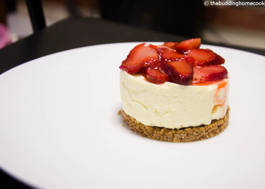 Mini Strawberry Cheesecakes Mini Strawberry Cheesecakes