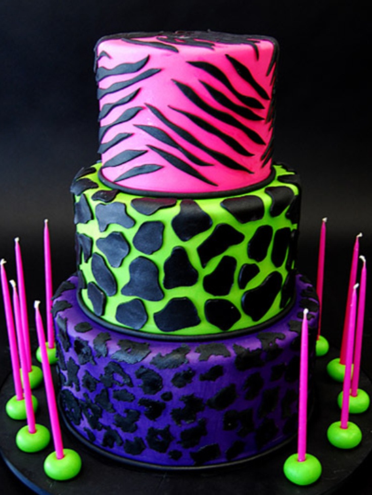 Неоновый торт. Яркий торт. Красивый яркий торт на день рождения. Яркий торт для девочки. Яркий стильный торт.