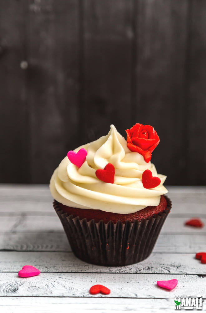 Red Velvet Cupcakes with Cream Cheese Red Velvet Cupcakes with Cream Cheese