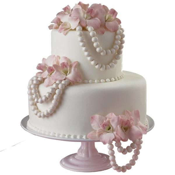 Wedding Cake with Pearls and Flowers Wedding Cake with Pearls and Flowers
