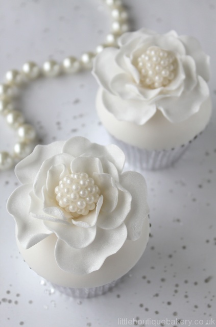 White Pearl Cupcakes White Pearl Cupcakes