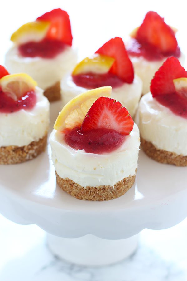 Mini Strawberry Cheesecakes Mini Strawberry Cheesecakes