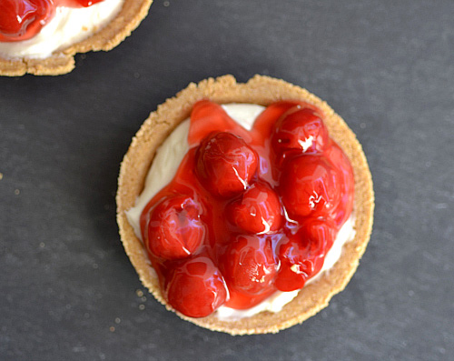 No-Bake Cherry Cheesecake Tarts No-Bake Cherry Cheesecake Tarts