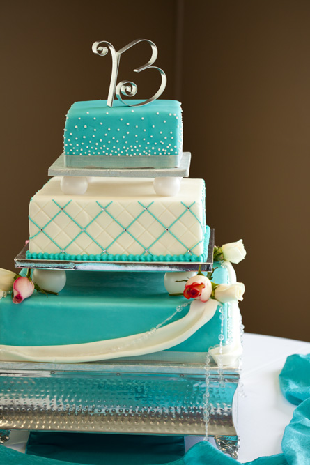 9 Turquoise And Silver Cakes Photo Purple Wedding Purple And Turquoise Wedding Cake