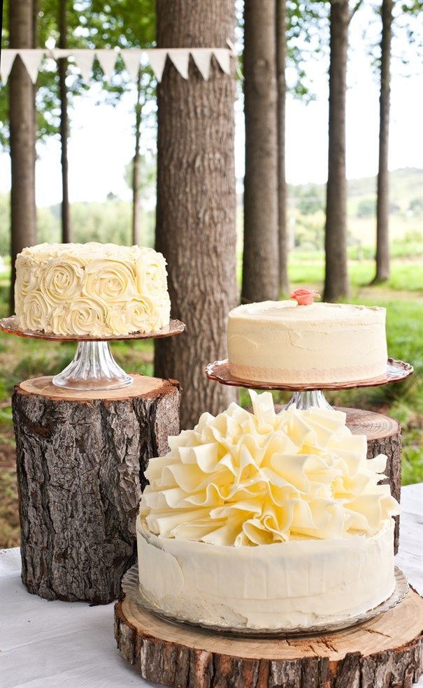 Tree Stump Wedding Cake Stand