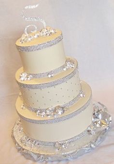 Wedding Cake with Diamonds Wedding Cake with Diamonds