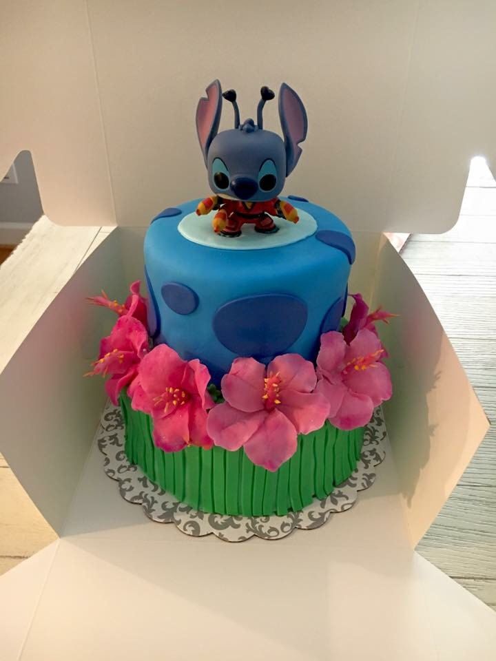 8 Awesome Lilo And Stitch Cakes Photo Lilo And Stitch Birthday