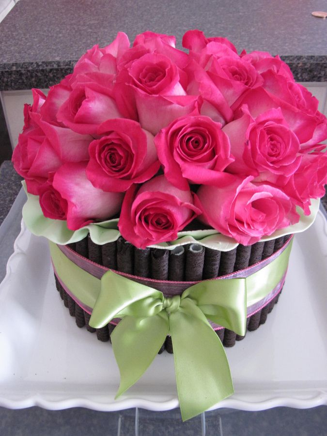 Birthday Cake with Fresh Flowers Birthday Cake with Fresh Flowers