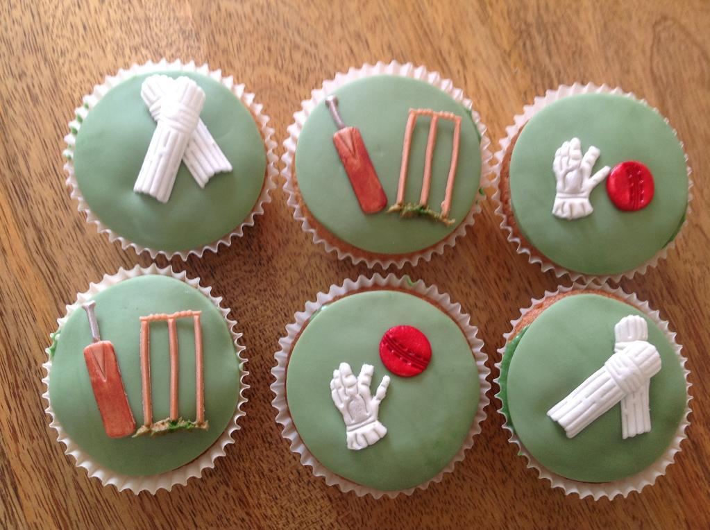 Cricket Theme Birthday Cake On