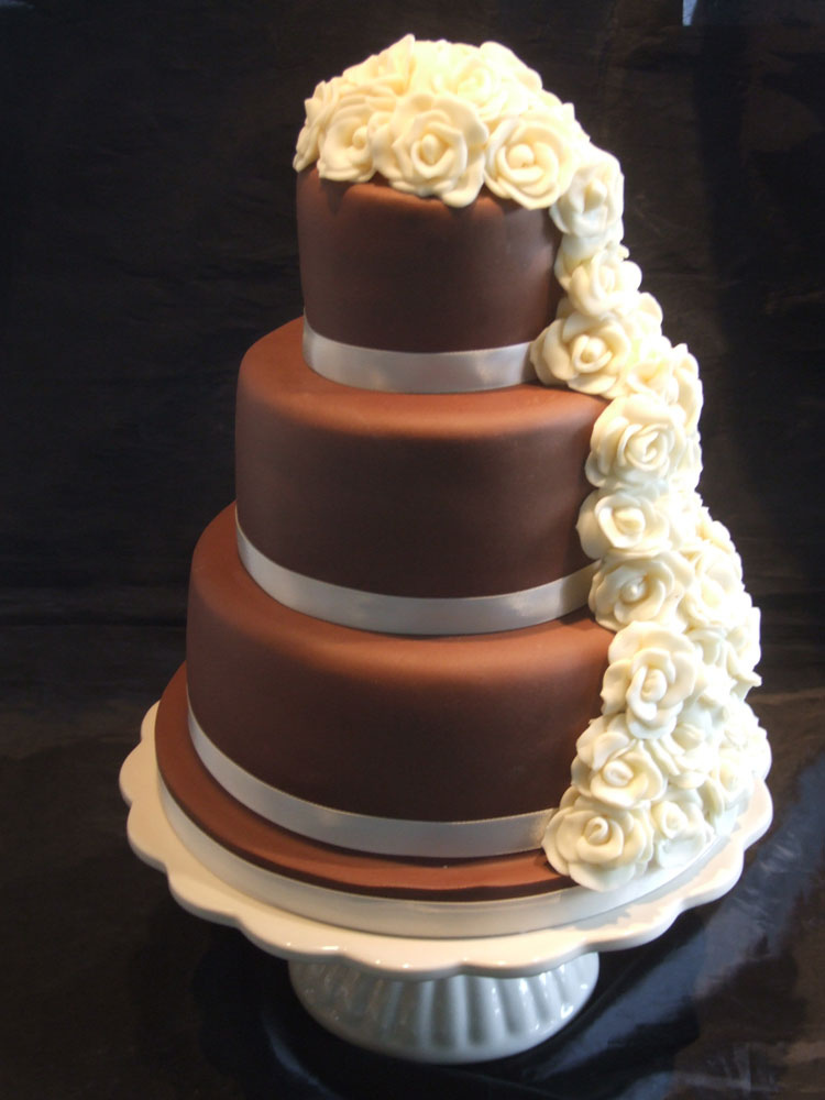 Dark Chocolate and White Wedding Cake Dark Chocolate and White Wedding Cake