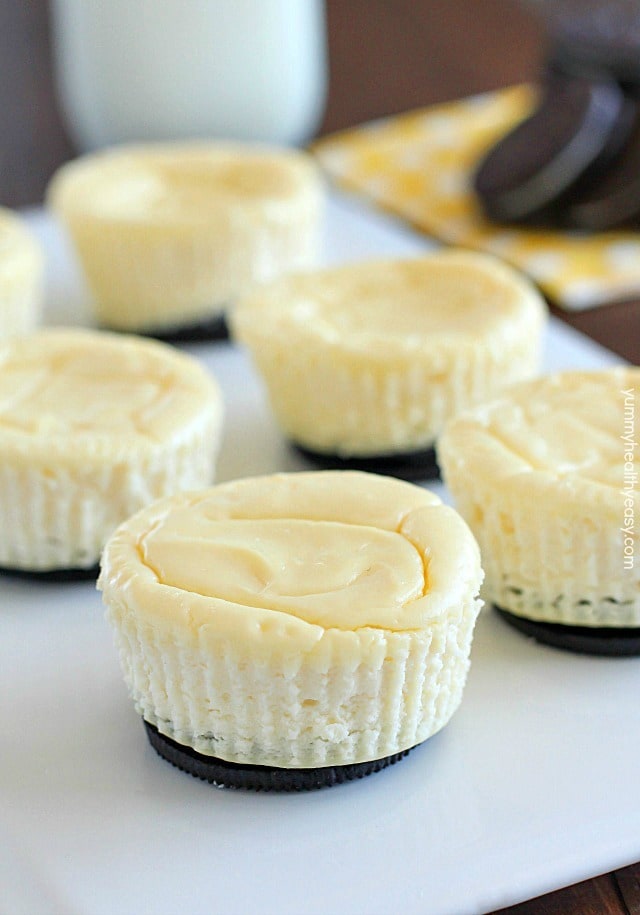 Mini Cheesecake with Oreo Cookie Crust Mini Cheesecake with Oreo Cookie Crust
