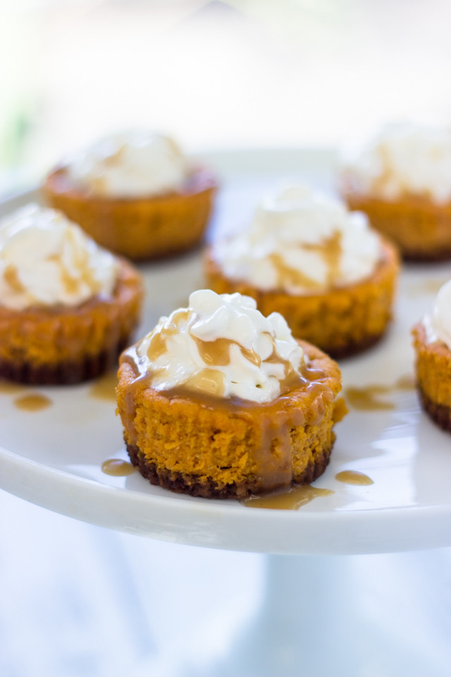 Mini Pumpkin Cheesecakes with Gingersnap Crusts Mini Pumpkin Cheesecakes with Gingersnap Crusts