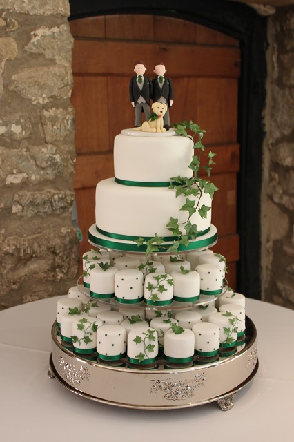 Mini Wedding Cakes Cool Individual Mini Wedding Cakes With Mini