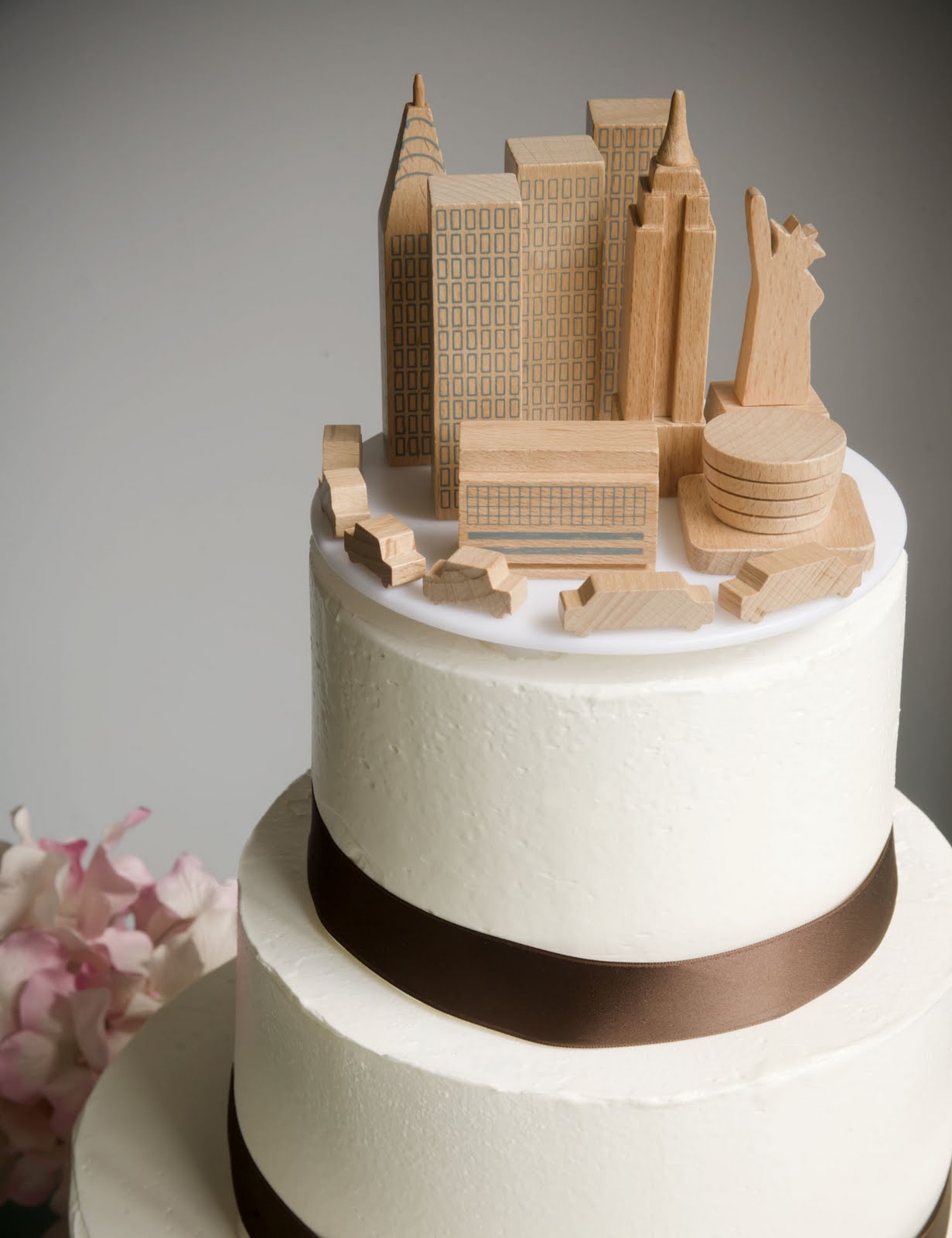 Nyc-Wedding-Cake-Topper