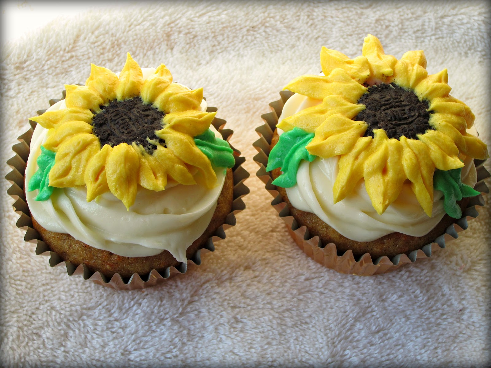 Sunflower Bridal Shower Cupcakes Sunflower Bridal Shower Cupcakes