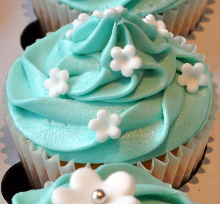 Tiffany Blue Wedding Cupcakes