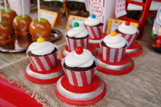 Vintage Carnival Baby Shower Cake Ideas Vintage Carnival Baby Shower Cake Ideas