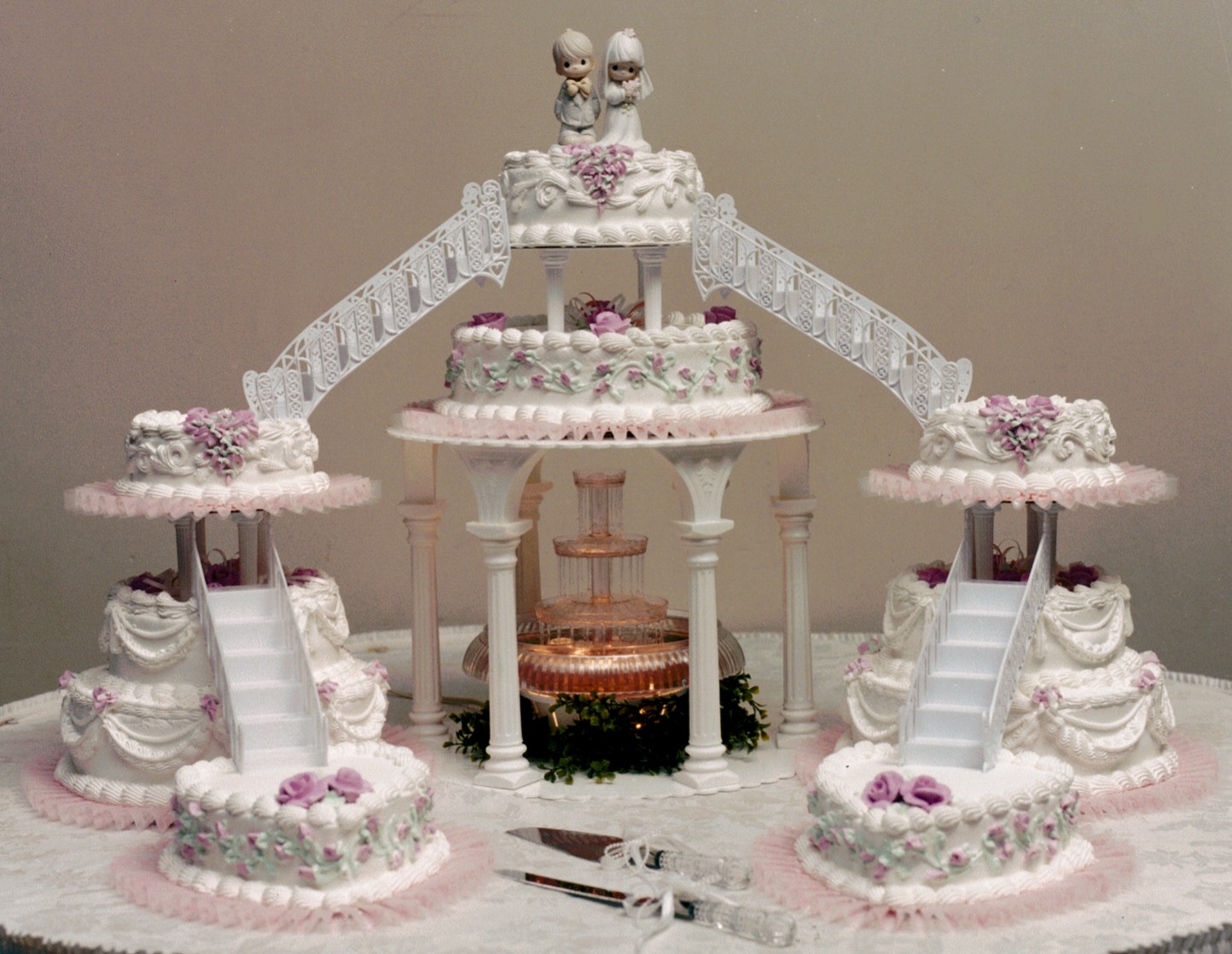 12 traditional wedding cakes with stairs photo traditional wedding wedding cakes with stairs