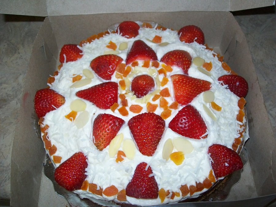 Cake Decoration with Fruits Cake Decoration with Fruits