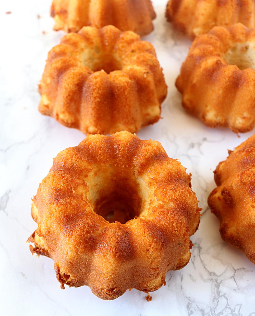 Lemon Mini Bundt Cakes