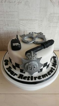 Police-Themed Retirement Cake Police-Themed Retirement Cake