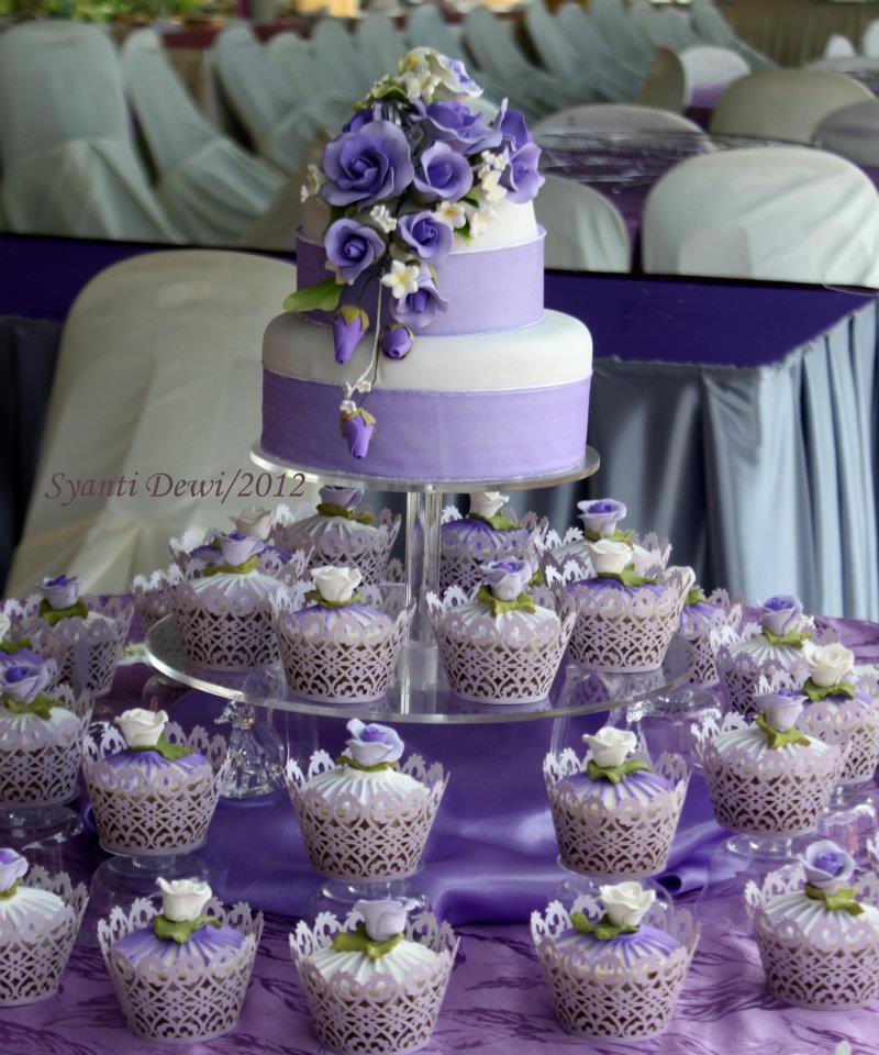 9 Purple Wedding Cake And Cupcakes Photo Purple Wedding Cake And