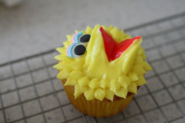 Sesame Street Big Bird Cupcakes Sesame Street Big Bird Cupcakes