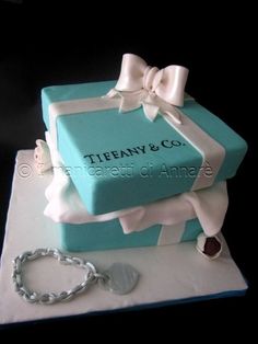 10 cakes by tiffany