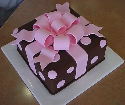 Cake with Fondant Bow Cake with Fondant Bow