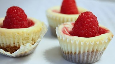 Raspberry Swirl Cheesecake Raspberry Swirl Cheesecake