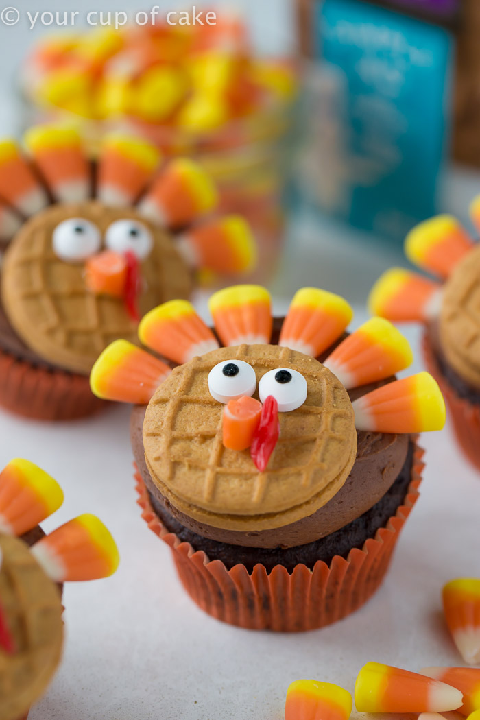 Turkey Cupcakes with Candy Corn Turkey Cupcakes with Candy Corn