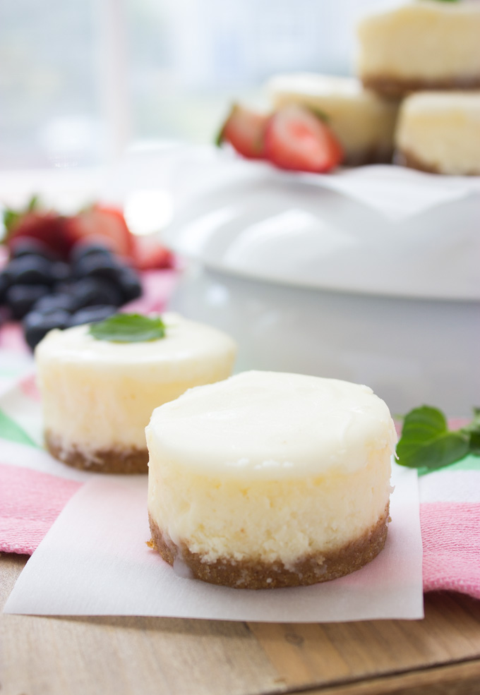 Mini Cheesecakes with Chocolate Ganache Mini Cheesecakes with Chocolate Ganache