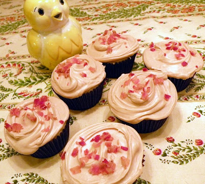 Pancake and Bacon Cupcakes with Maple Frosting Pancake and Bacon Cupcakes with Maple Frosting