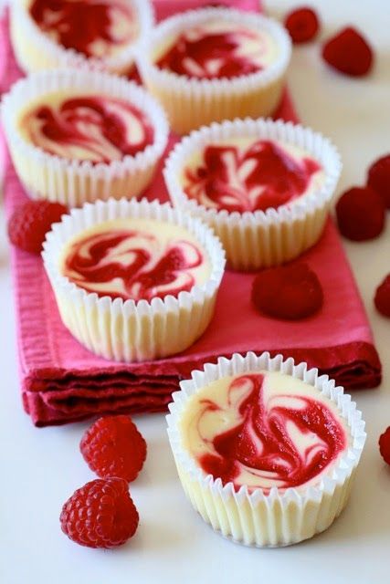 Raspberry Swirl Cheesecake Cupcakes Raspberry Swirl Cheesecake Cupcakes
