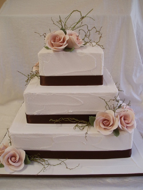 Square Wedding Cake with Flowers Square Wedding Cake with Flowers