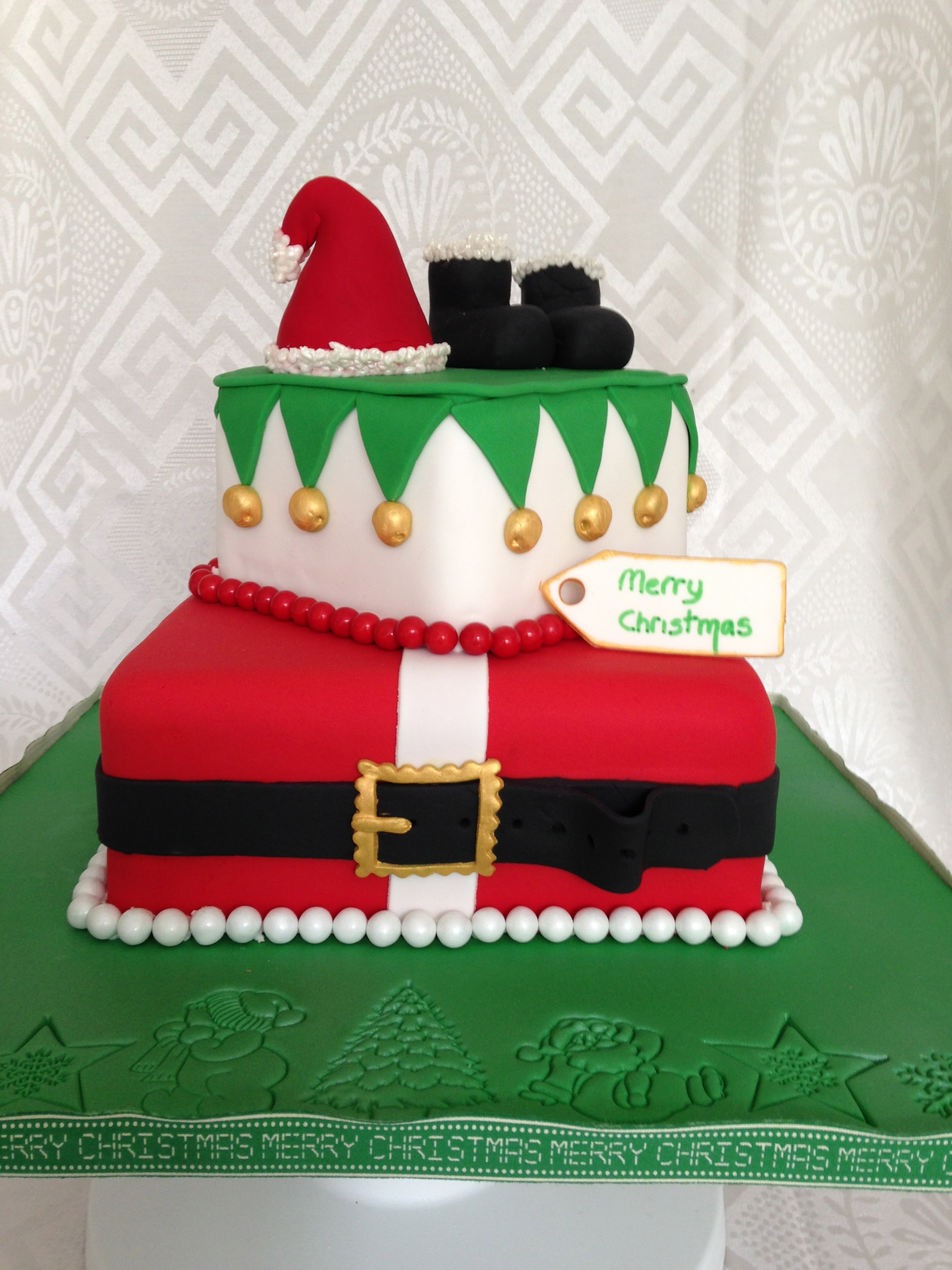 2 Tier Christmas Cake 2 Tier Christmas Cake