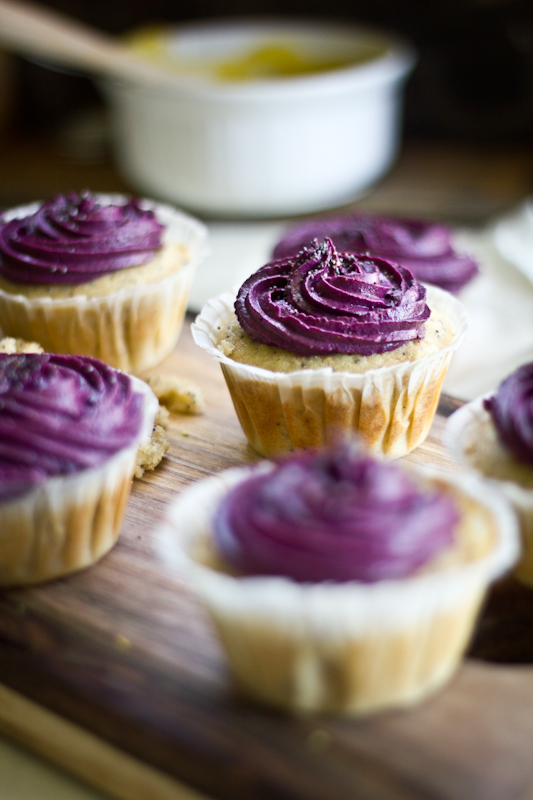 Lemon Blueberry Cupcakes with Cream Cheese Frosting Lemon Blueberry Cupcakes with Cream Cheese Frosting