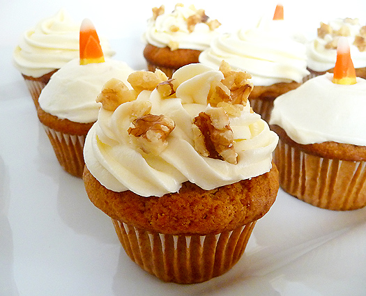 Pumpkin Cupcakes with Cream Cheese Frosting Pumpkin Cupcakes with Cream Cheese Frosting